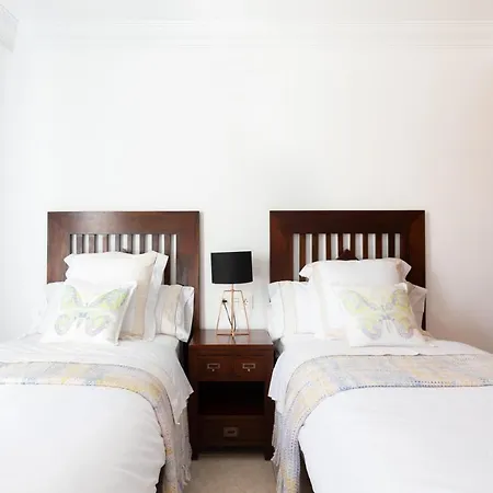 아파트 & Terrace 3a 아리시페