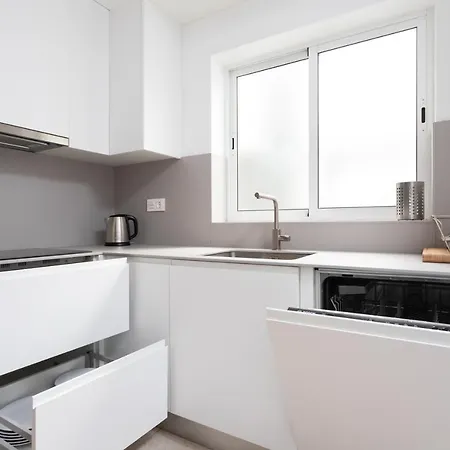 아파트 & Terrace 3a 아리시페